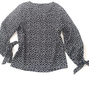 Shein Ditsy Floral Knotted Cuff Blouse Black Sz 6